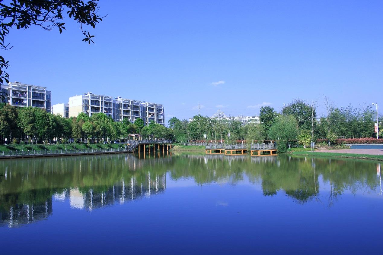 江西省建筑工业学校环境